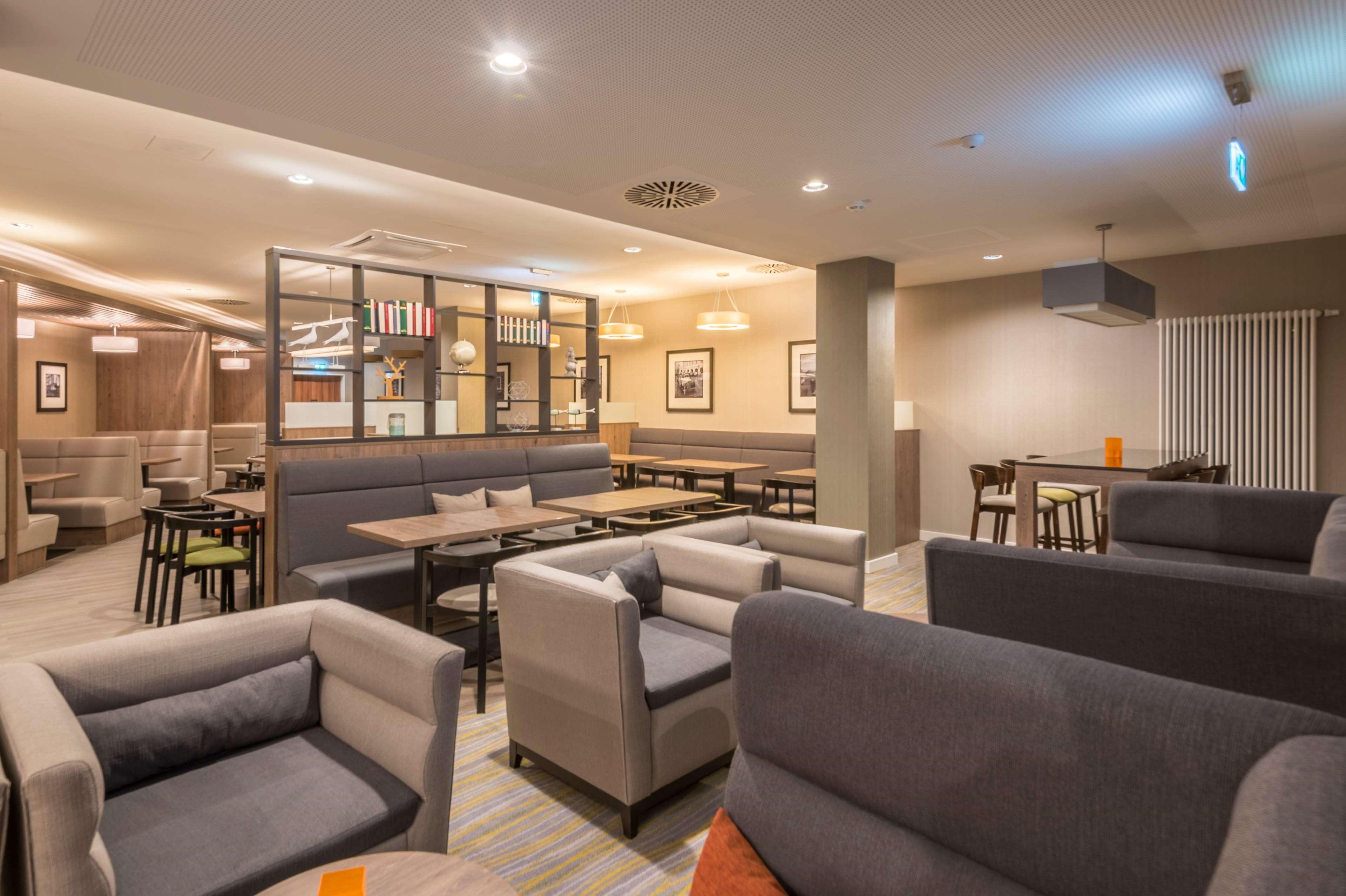 Hampton By Hilton Munich City West Екстериор снимка