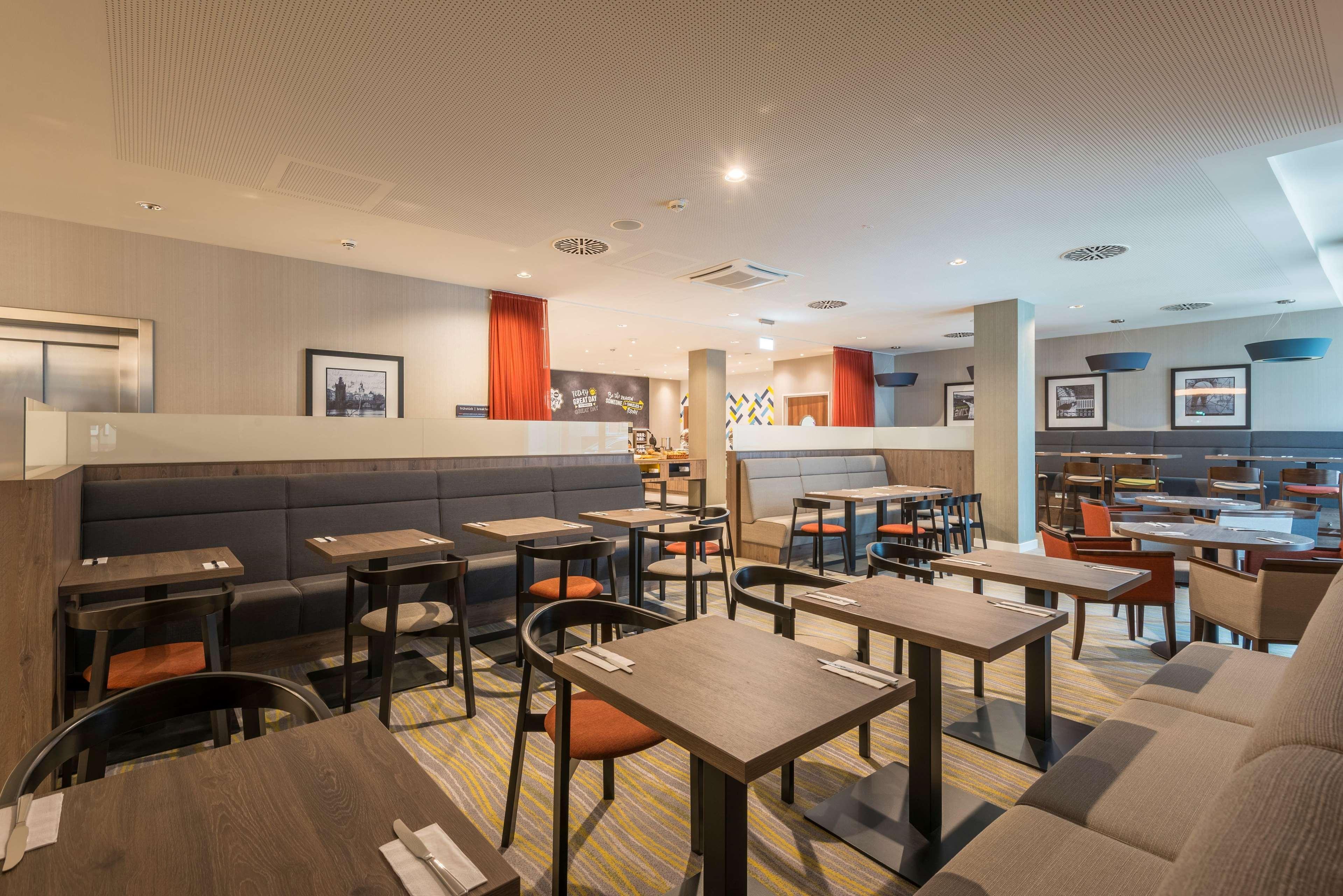 Hampton By Hilton Munich City West Екстериор снимка