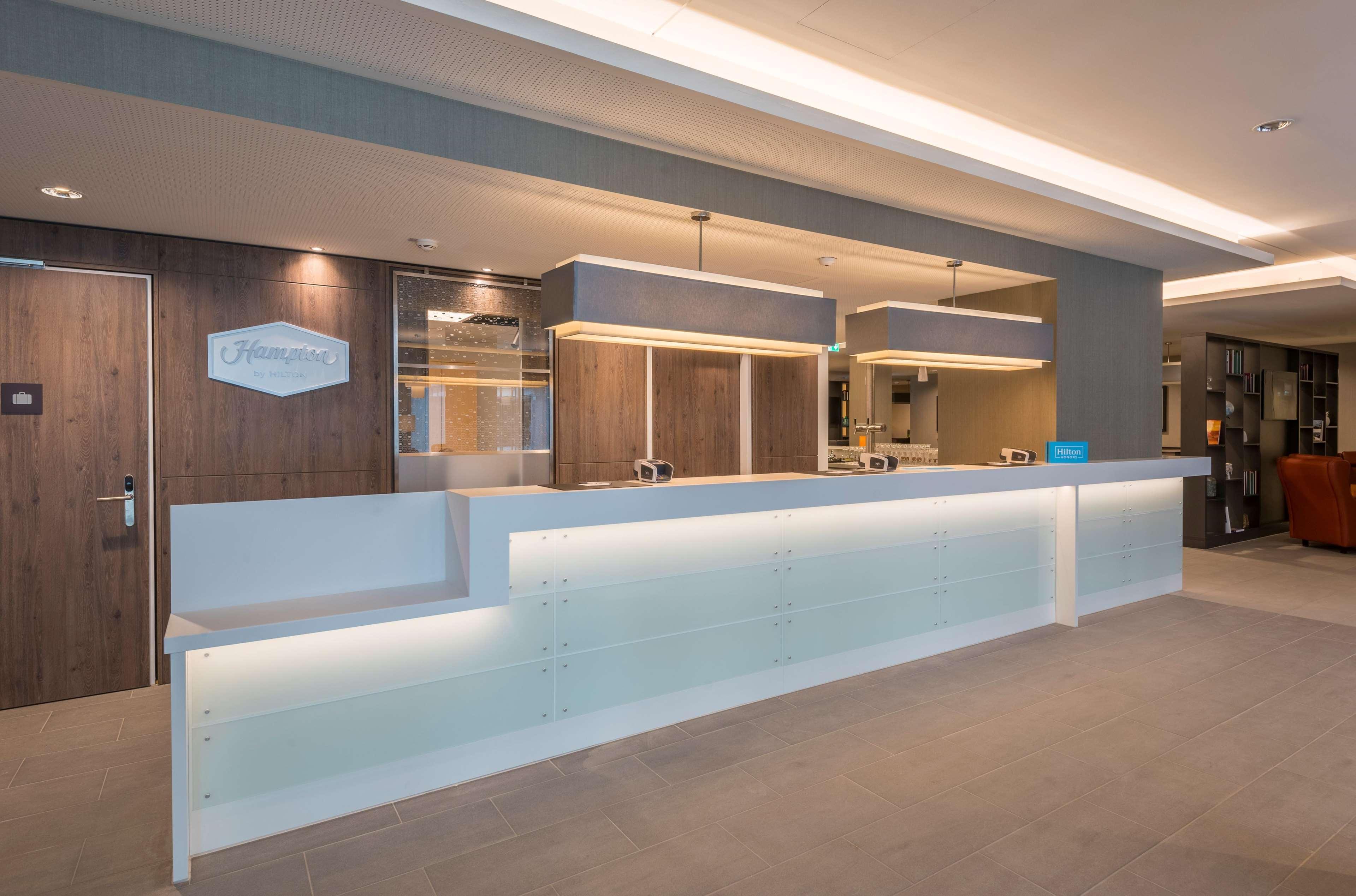 Hampton By Hilton Munich City West Екстериор снимка