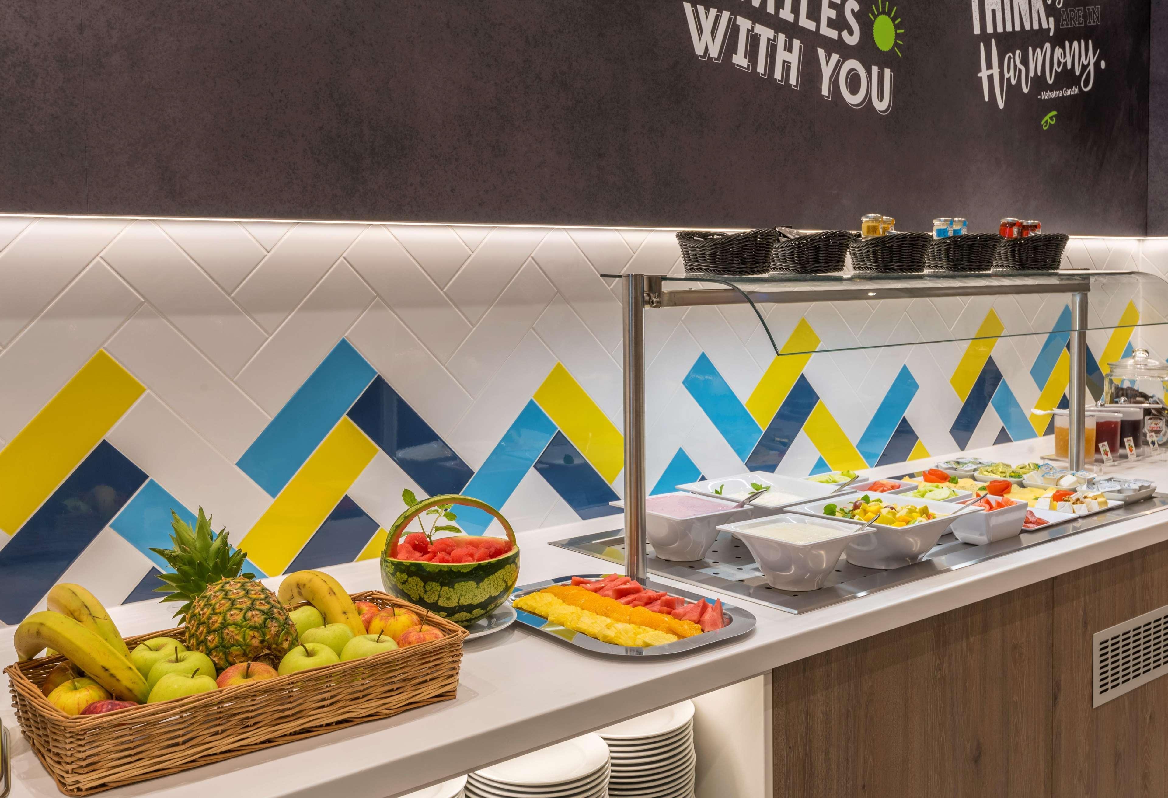 Hampton By Hilton Munich City West Екстериор снимка