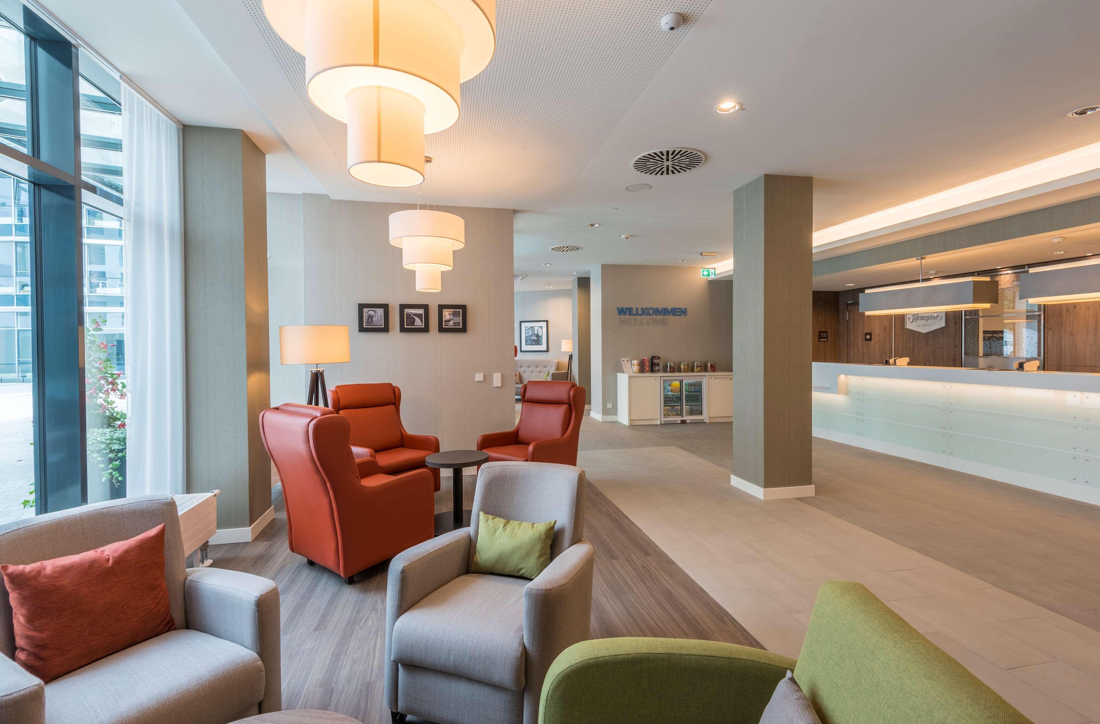 Hampton By Hilton Munich City West Екстериор снимка