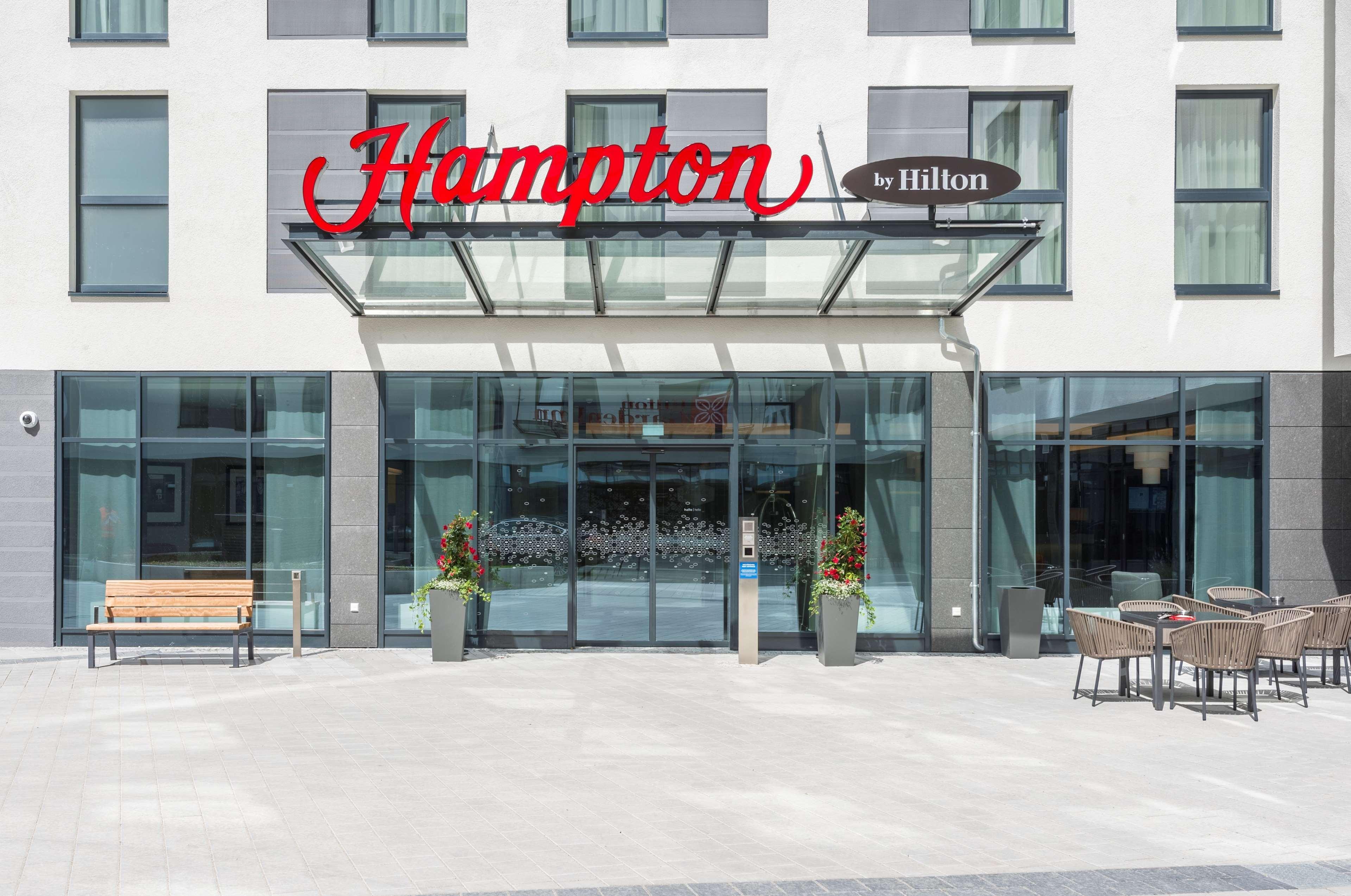 Hampton By Hilton Munich City West Hotel Екстериор снимка